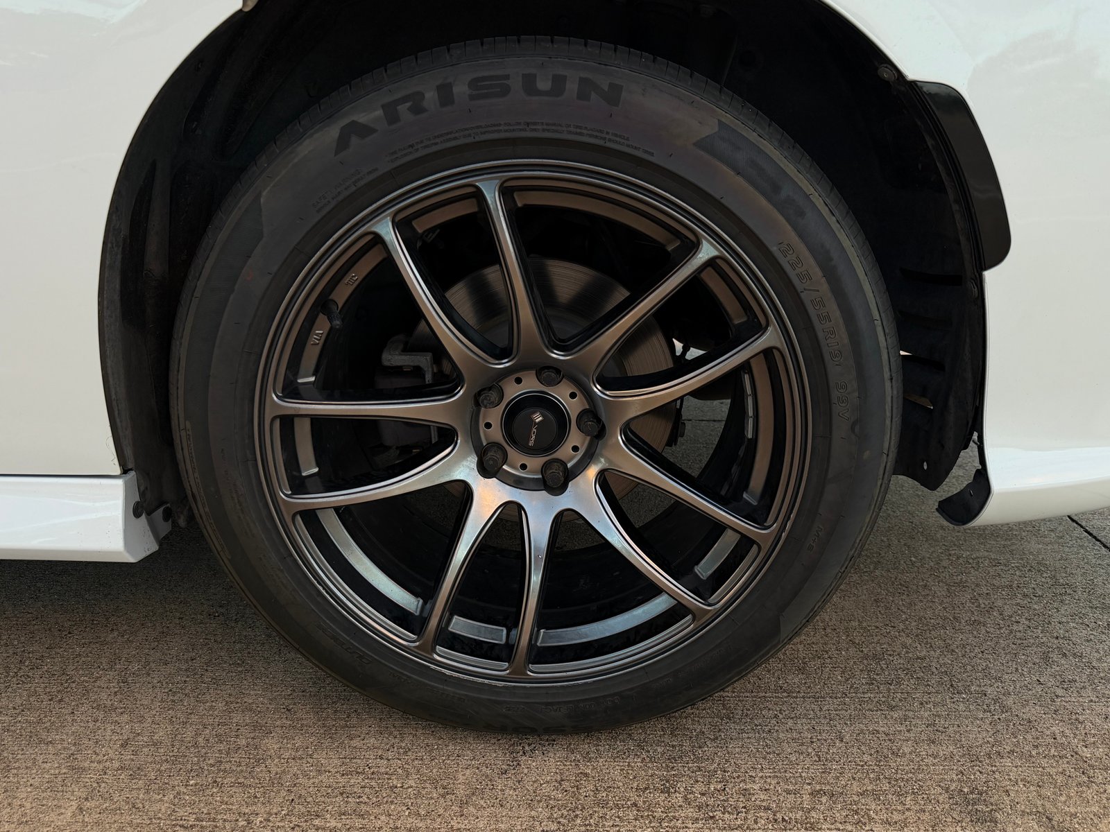 Vehicle photo